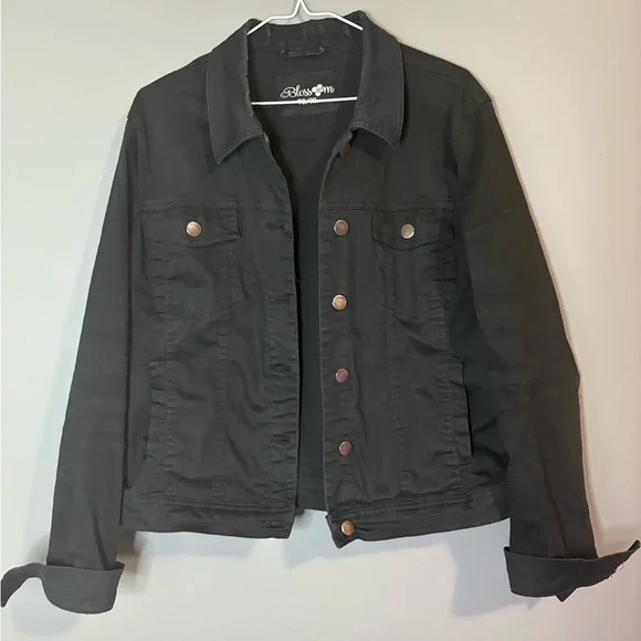 Blossom size XL Classic Black Denim Jacket, button up - Picture 2 of 8